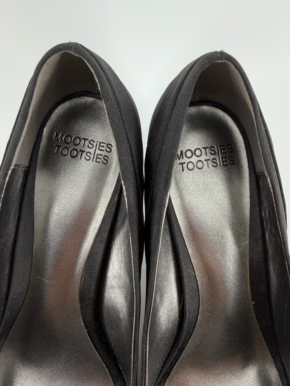 Mootsies Tootsies Y2K Black Satin Rosette Peep Toe 3" Heels, Women's 10 - Picture 8 of 12